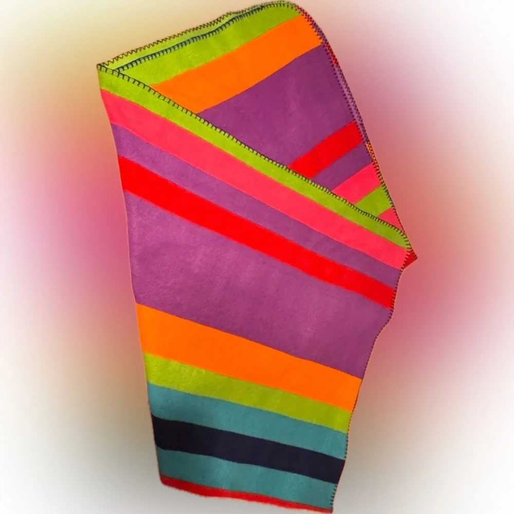 NWOT 🦋💜 Colorful Striped Blanket 🧵💥